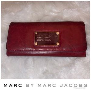 ⭐️Marc By Marc Jacobs Wallet⭐️